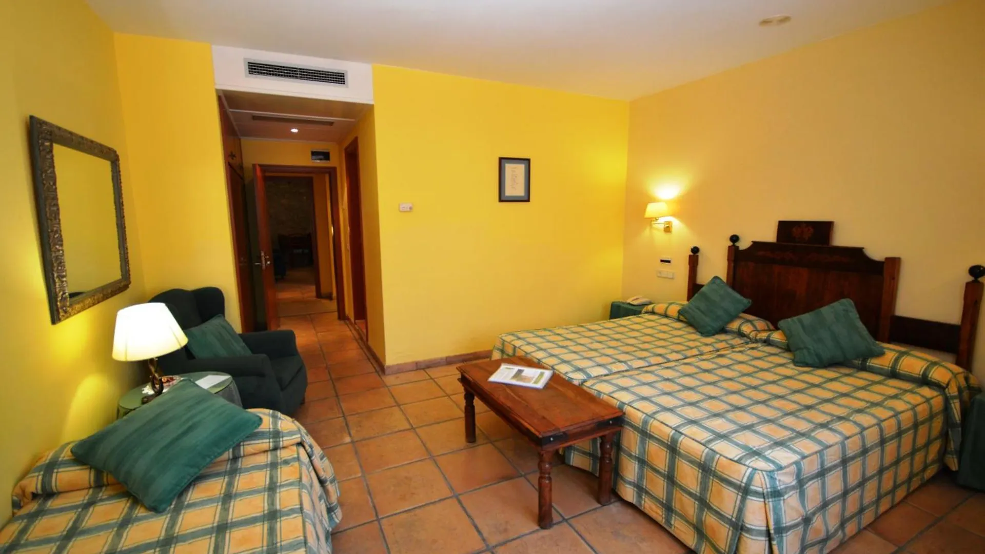 Hotel Can Ceret Sant Pere Pescador 3*,